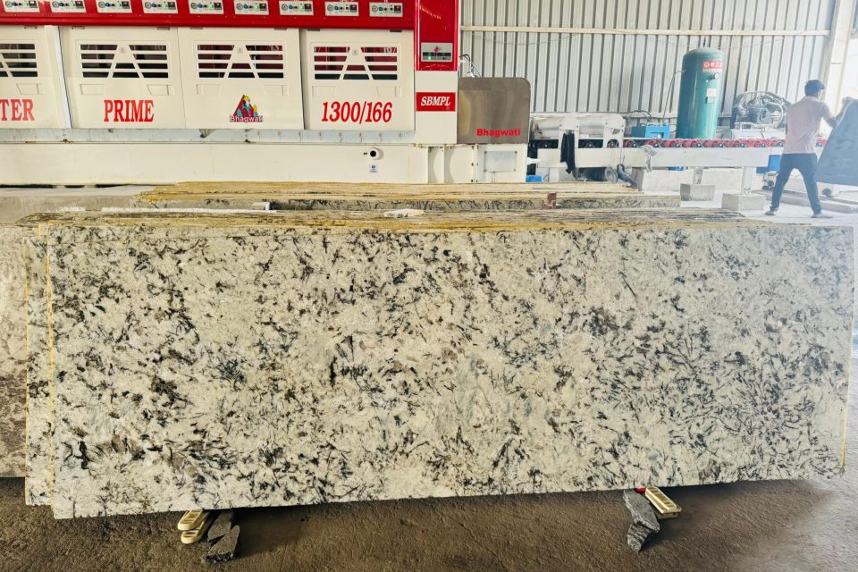 WhatsApp Image 2025-07-27 at 13.10.40 (1)